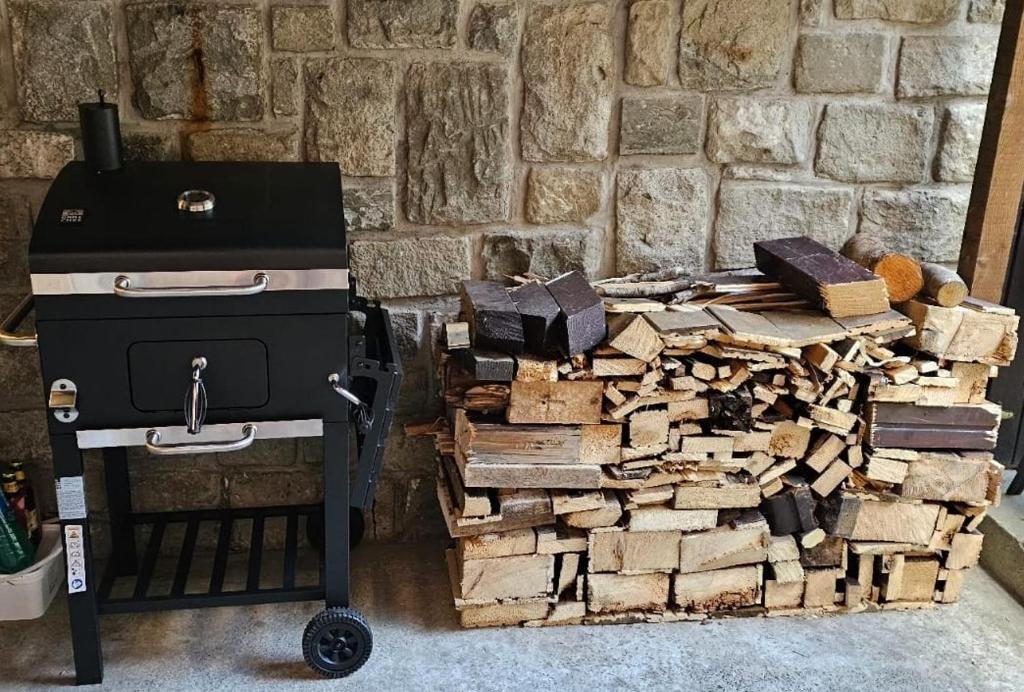 Shared BBQ & Entertainment